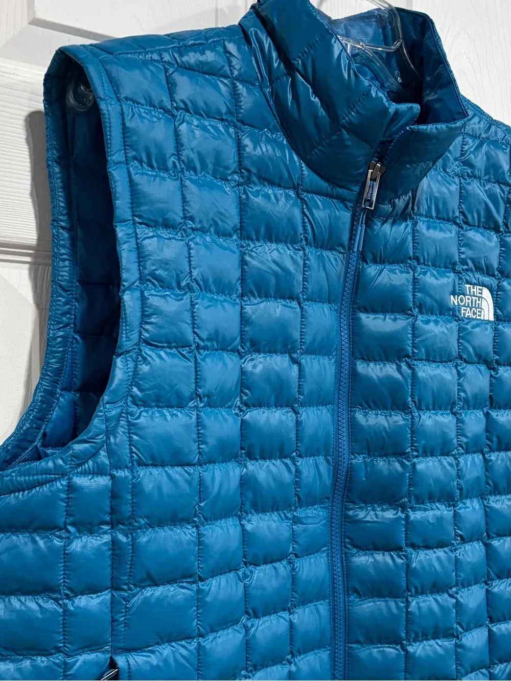 The North Face Men’s Large THERMOBALL Vest Dusk Blue NWT Insulated Puffy Puffer